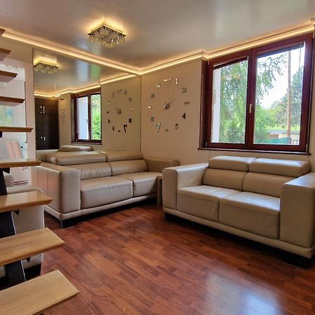 Pilis Hills View Deluxe House With Pool & Ac Near Bp Vila Pilisszentivan Exterior foto