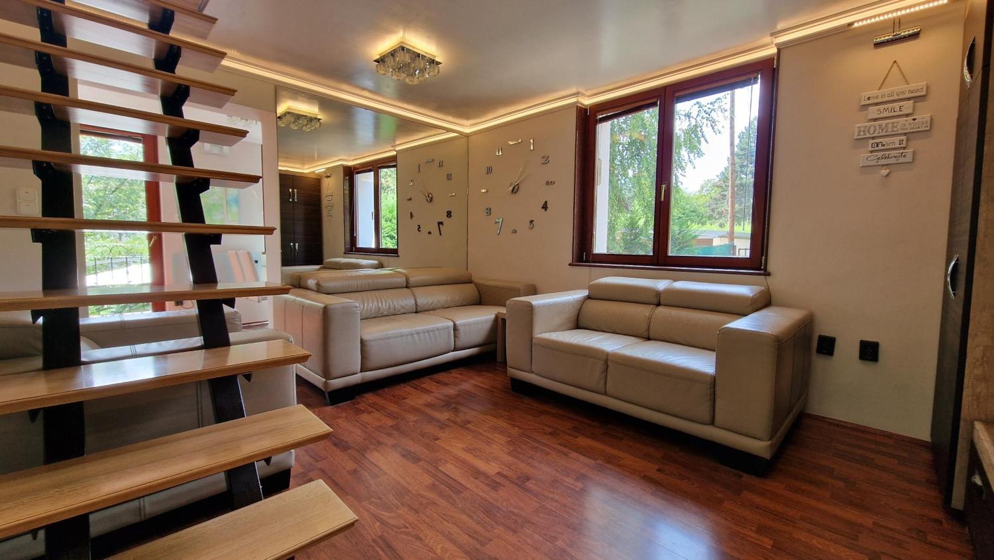 Pilis Hills View Deluxe House With Pool & Ac Near Bp Vila Pilisszentivan Exterior foto