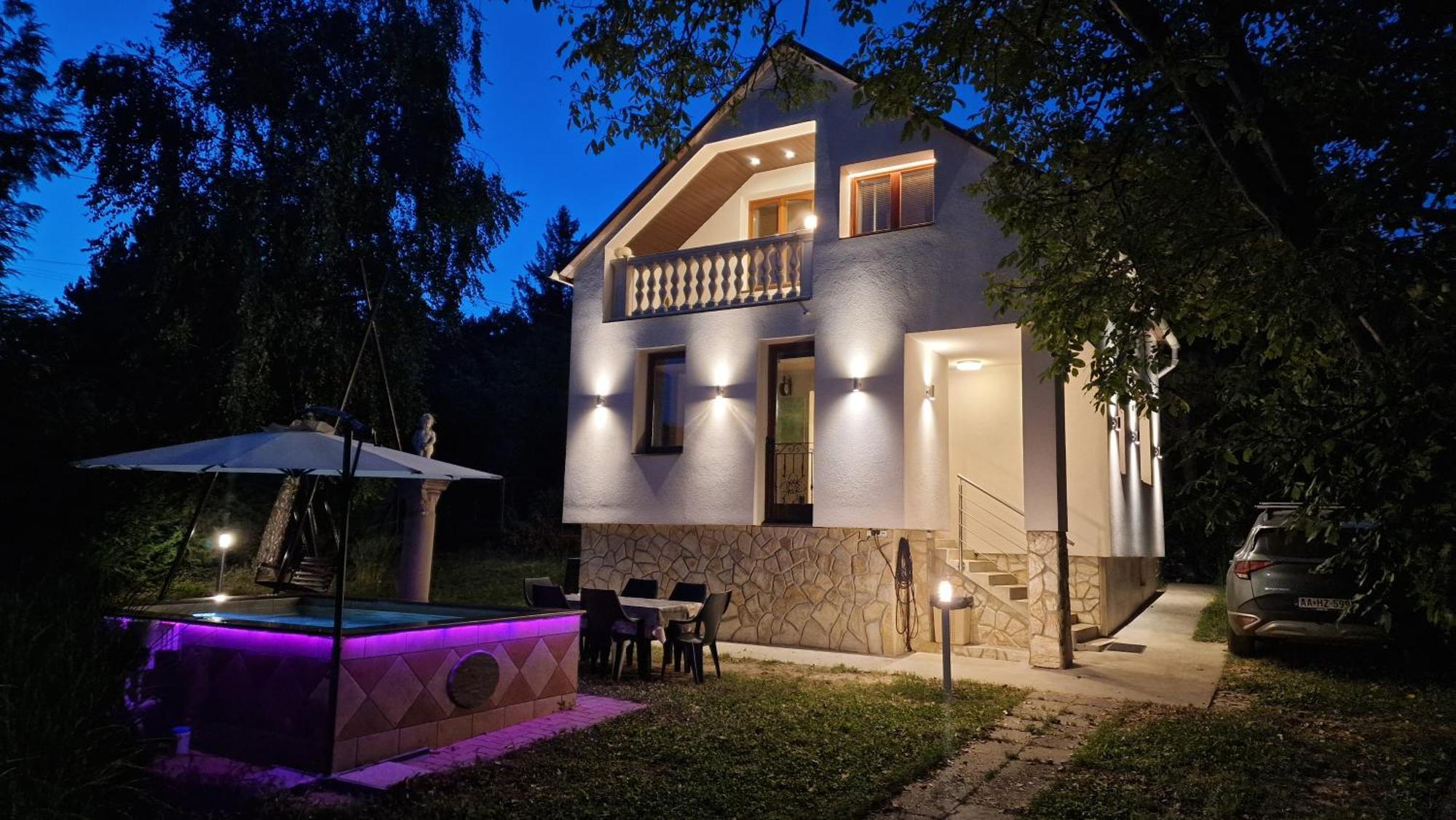 Pilis Hills View Deluxe House With Pool & Ac Near Bp Vila Pilisszentivan Exterior foto